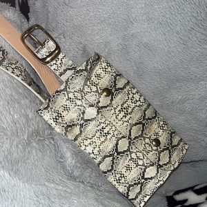 Very good condition snake skin fanny pack